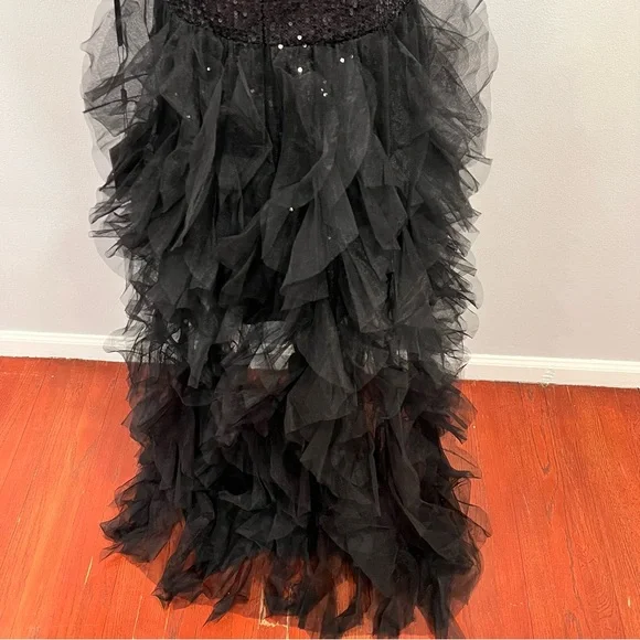 Mac Duggal Black Sequin Mini Gown With High Low Ruffle Tiered Train - Reemoly